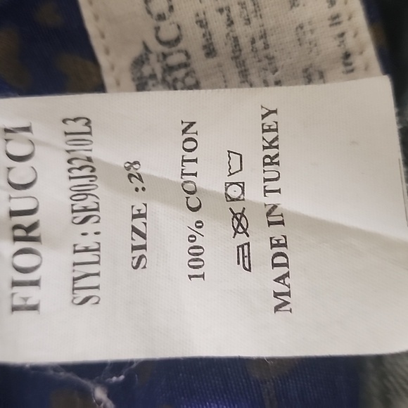 Fiorucci Vintage Blue Denim Cuffed Shorts Embroired Diamond Ring Size 28 - Picture 11 of 11